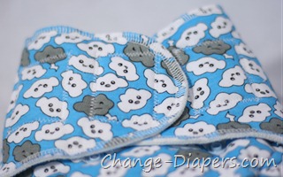 @Narabums Hybrid Fitted #clothdiapers via @chgdiapers 16 gets small