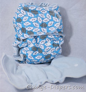 @Narabums Hybrid Fitted #clothdiapers via @chgdiapers 2 diaper and extra insert