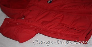 @Cozywoggle coat for winter #carseatsafety via @chgdiapers 9 side zippers