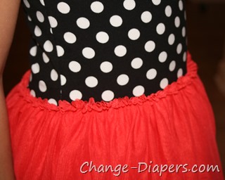 @TaylorJoelleDes Black and Bright via @chgdiapers 5 attached top