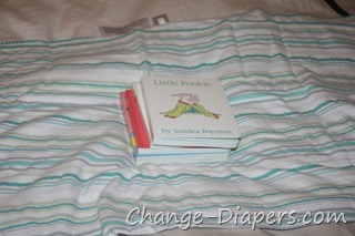 #clothdiapers #babyshower gift ideas via @chgdiapers 12 wrap gifts in blanket